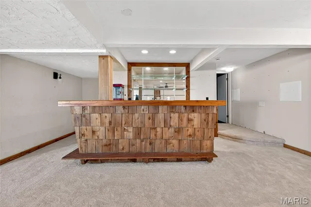 $550,000 | 290 Kinderhook Drive, Chesterfield, MO 63017