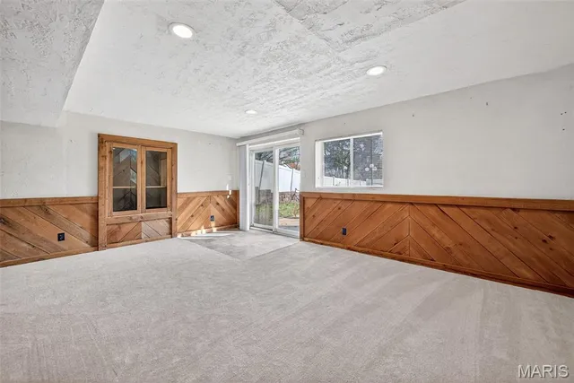 $550,000 | 290 Kinderhook Drive, Chesterfield, MO 63017