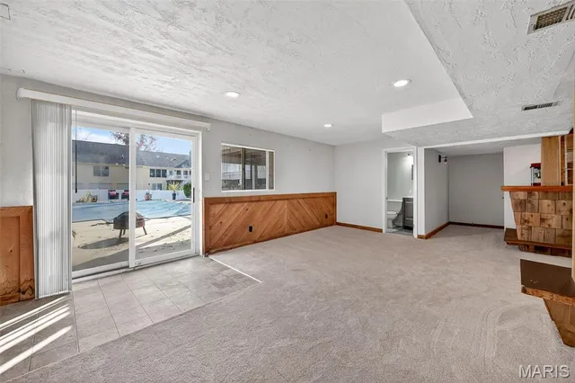 $550,000 | 290 Kinderhook Drive, Chesterfield, MO 63017