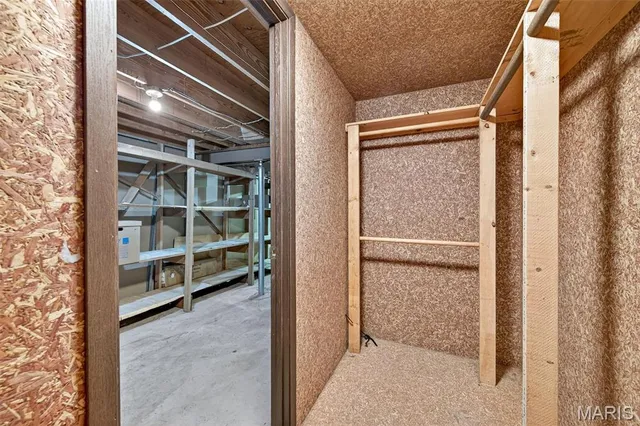 $550,000 | 290 Kinderhook Drive, Chesterfield, MO 63017