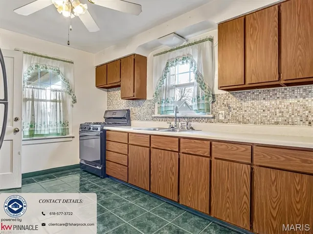 $1,500 | 216 South Chestnut Street, Collinsville, IL 62234