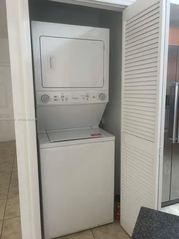 a close up view of washer and dryer
