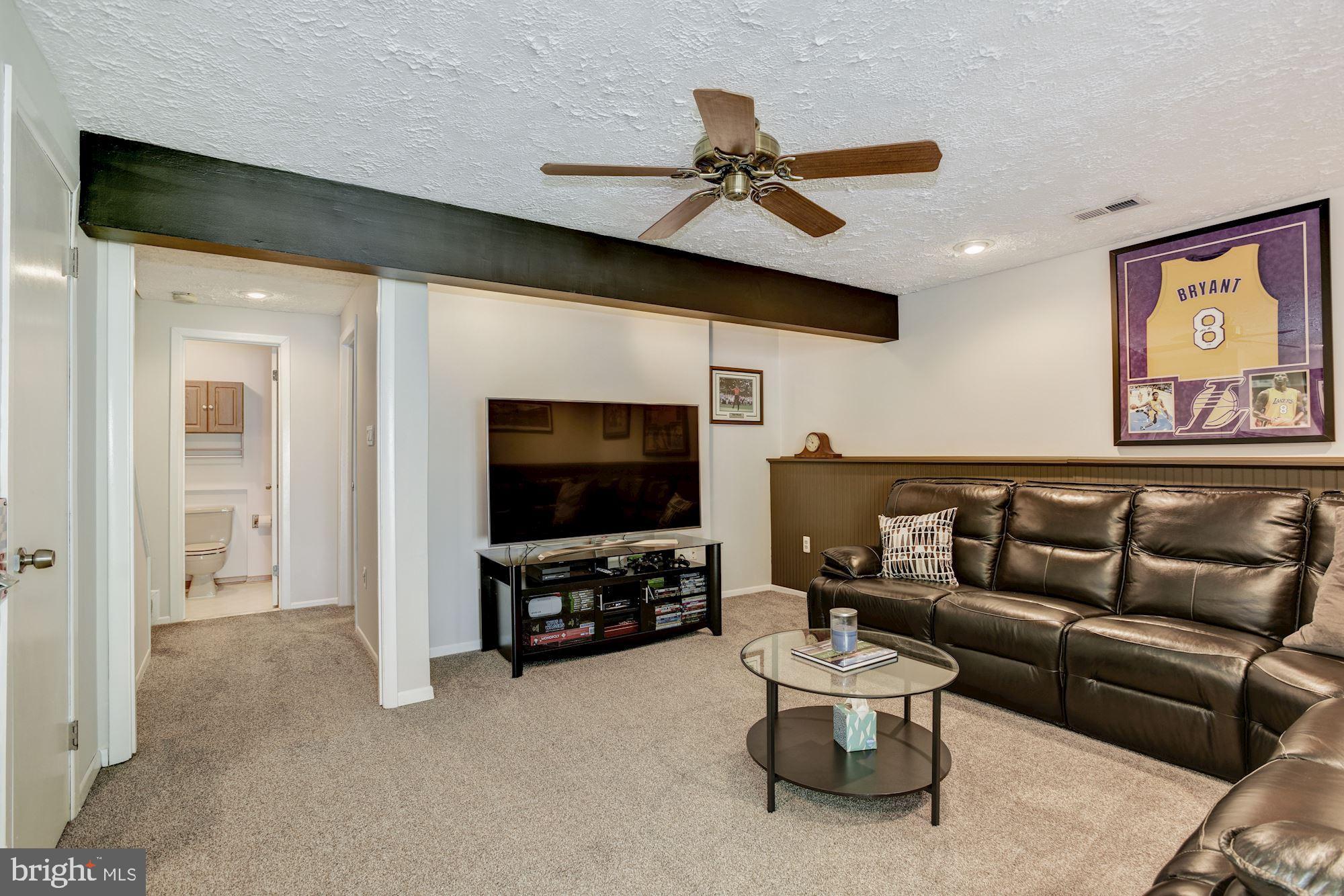 47 Hyacinth Road Baltimore, MD 21234 - Photo 21 of 30 Family Room