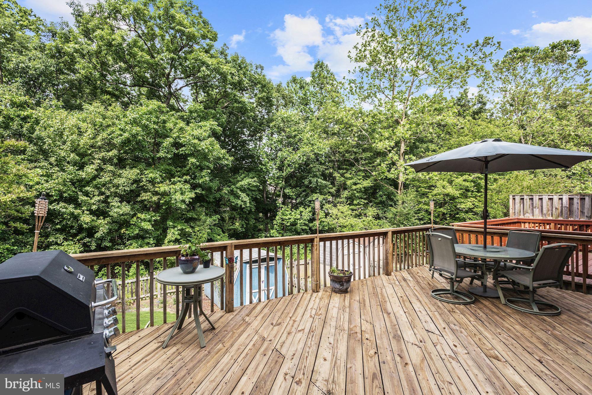 47 Hyacinth Road Baltimore, MD 21234 - Photo 23 of 30 Deck