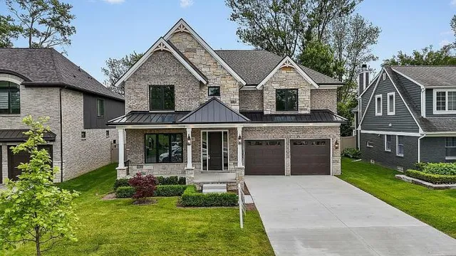 $2,099,000 | 2182 Buckingham Avenue, Birmingham, MI 48009