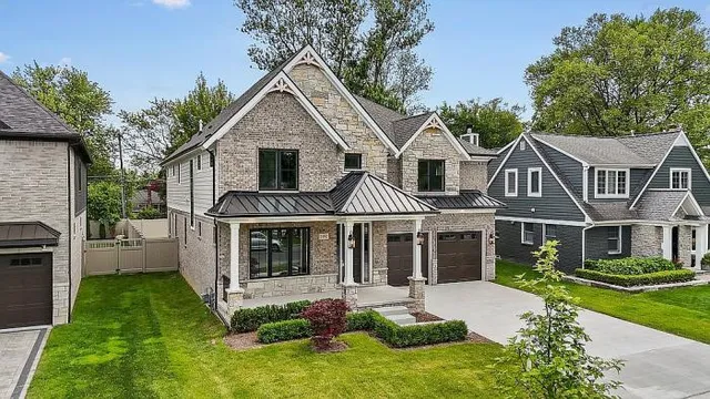 $2,099,000 | 2182 Buckingham Avenue, Birmingham, MI 48009