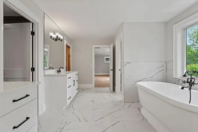 $2,099,000 | 2182 Buckingham Avenue, Birmingham, MI 48009