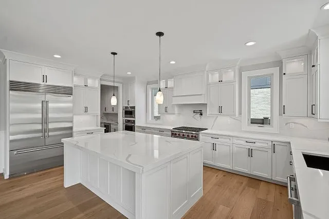 $2,099,000 | 2182 Buckingham Avenue, Birmingham, MI 48009