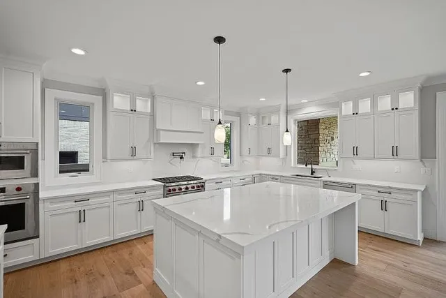 $2,099,000 | 2182 Buckingham Avenue, Birmingham, MI 48009