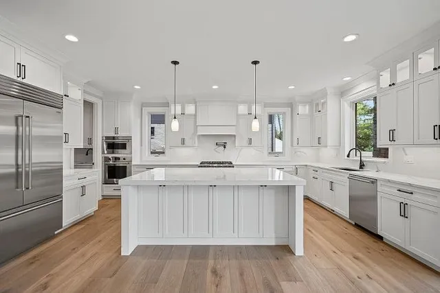 $2,099,000 | 2182 Buckingham Avenue, Birmingham, MI 48009