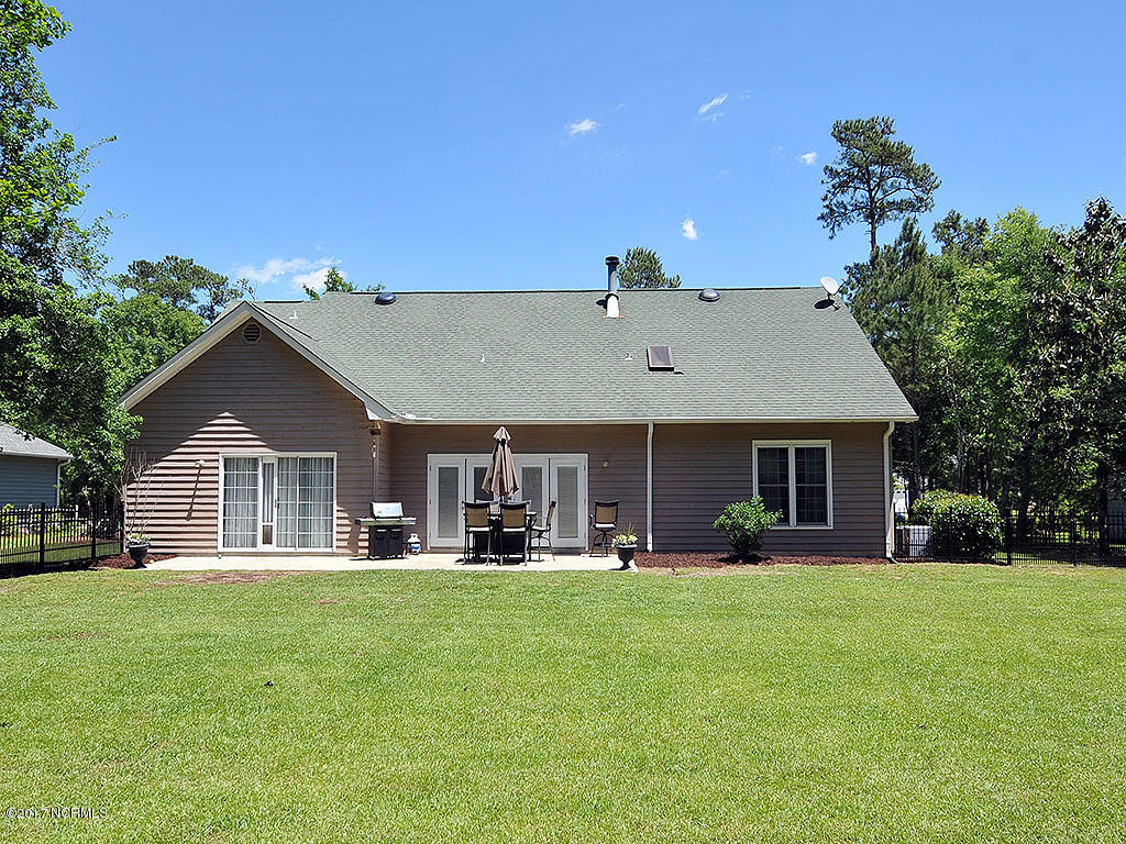 138 Olde Point Road Hampstead, NC 28443 - Photo 21 of 32 19. Back View 2