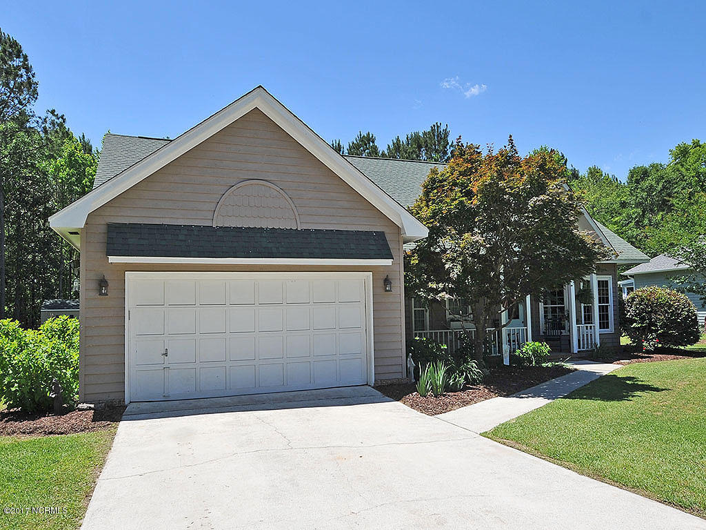 138 Olde Point Road Hampstead, NC 28443 - Photo 3 of 32 3. front