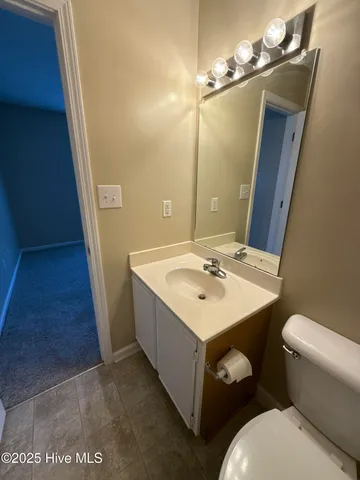 $1,250 | 94 Century Court, Swansboro, NC 28584