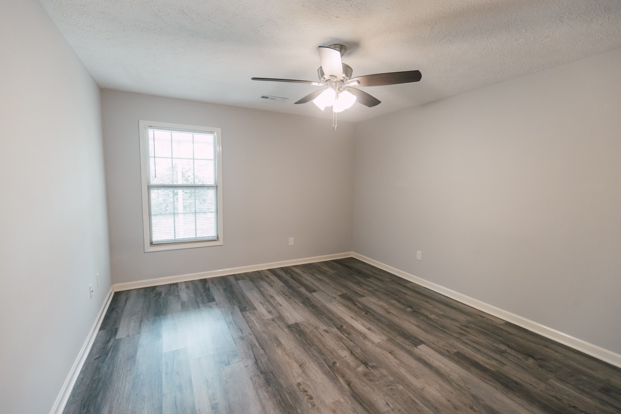 270 Hunt Street Manchester, TN 37355 - Photo 17 of 32