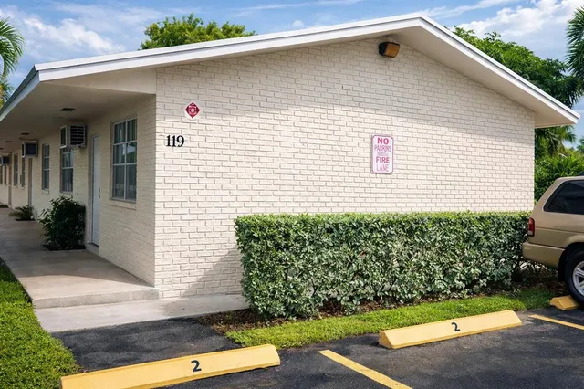 $1,550 | 119 Northeast 5th Street, Unit 3, Pompano Beach, FL 33060