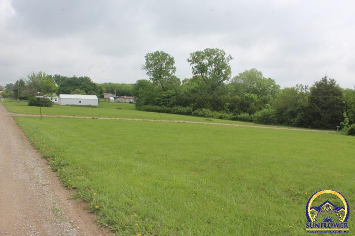9395 Delaware Drive Ozawkie, KS 66070 - Photo 2 of 16