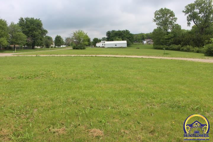9395 Delaware Drive Ozawkie, KS 66070 - Photo 5 of 16