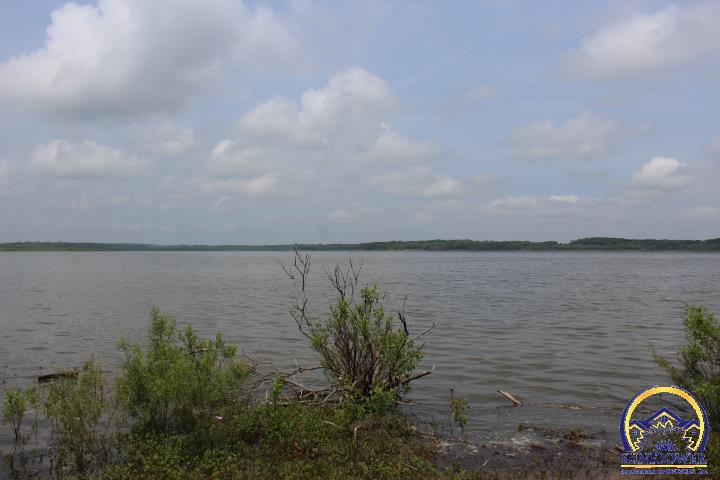 9395 Delaware Drive Ozawkie, KS 66070 - Photo 8 of 16