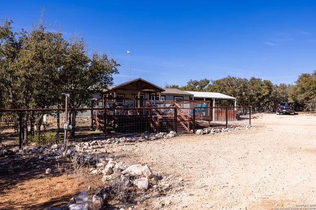 $390,000 | 138 Spanish Oak Trail, Harper, TX 78631