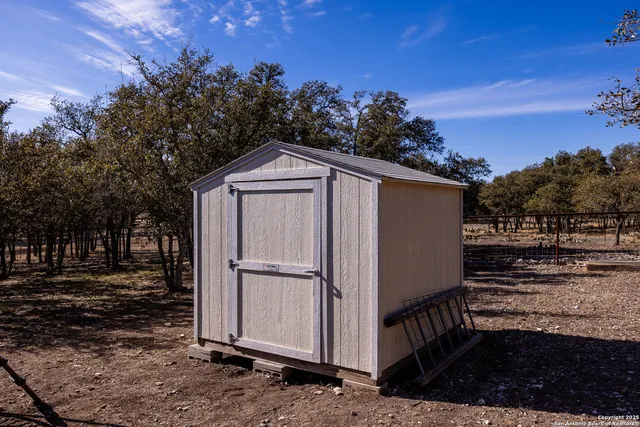 $390,000 | 138 Spanish Oak Trail, Harper, TX 78631