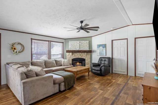 $390,000 | 138 Spanish Oak Trail, Harper, TX 78631