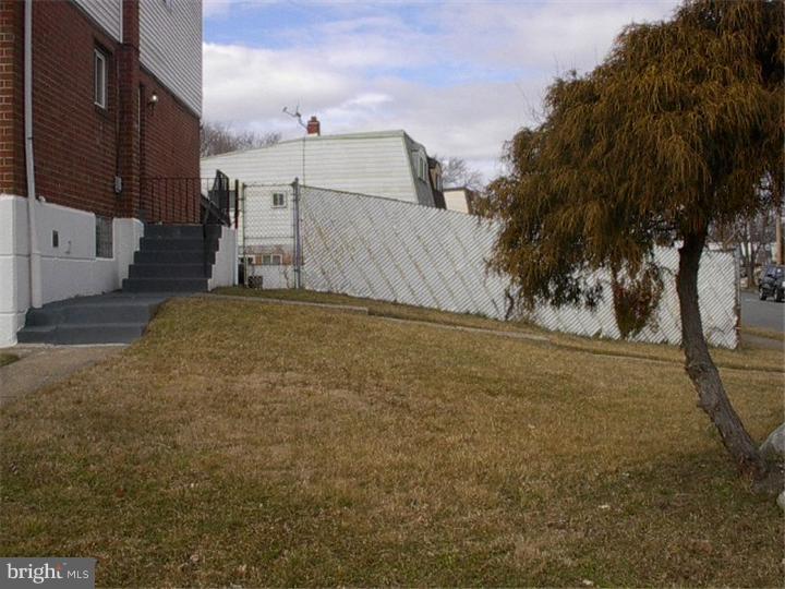 10802 Stevens Road Philadelphia, PA 19116 - Photo 2 of 9 Gallery Image 2