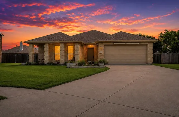 $305,000 | 3324 Overstreet Lane, Royse City, TX 75189