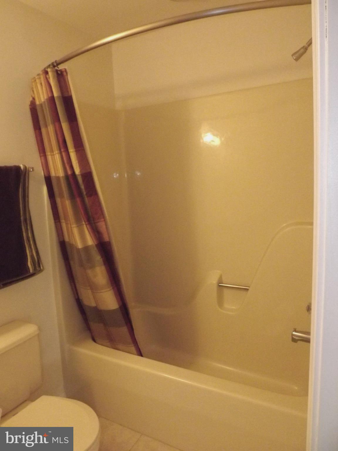 219 Cloverhill Road Pasadena, MD 21122 - Photo 12 of 30 Upper bathroom 2