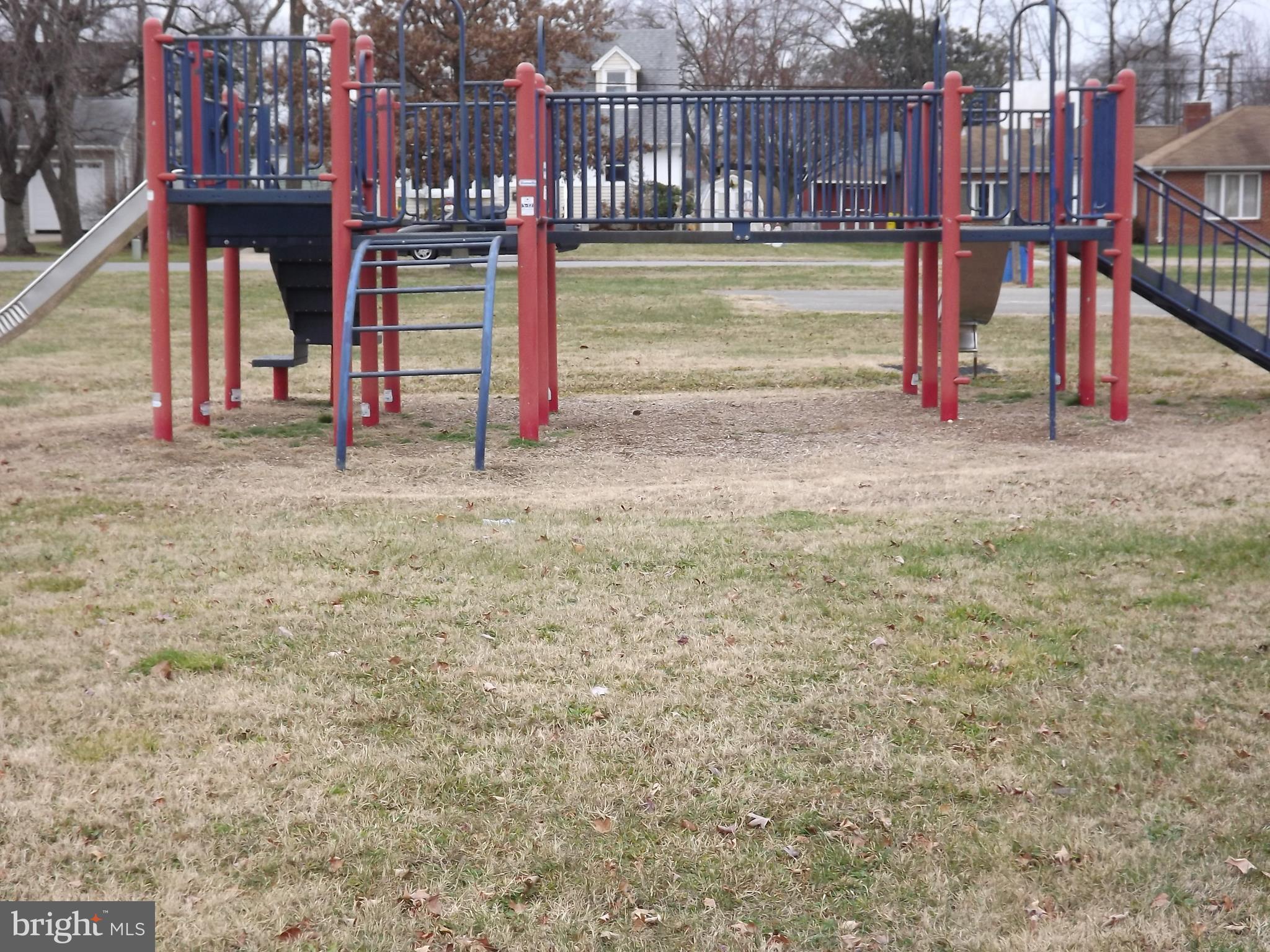 219 Cloverhill Road Pasadena, MD 21122 - Photo 27 of 30 Community
