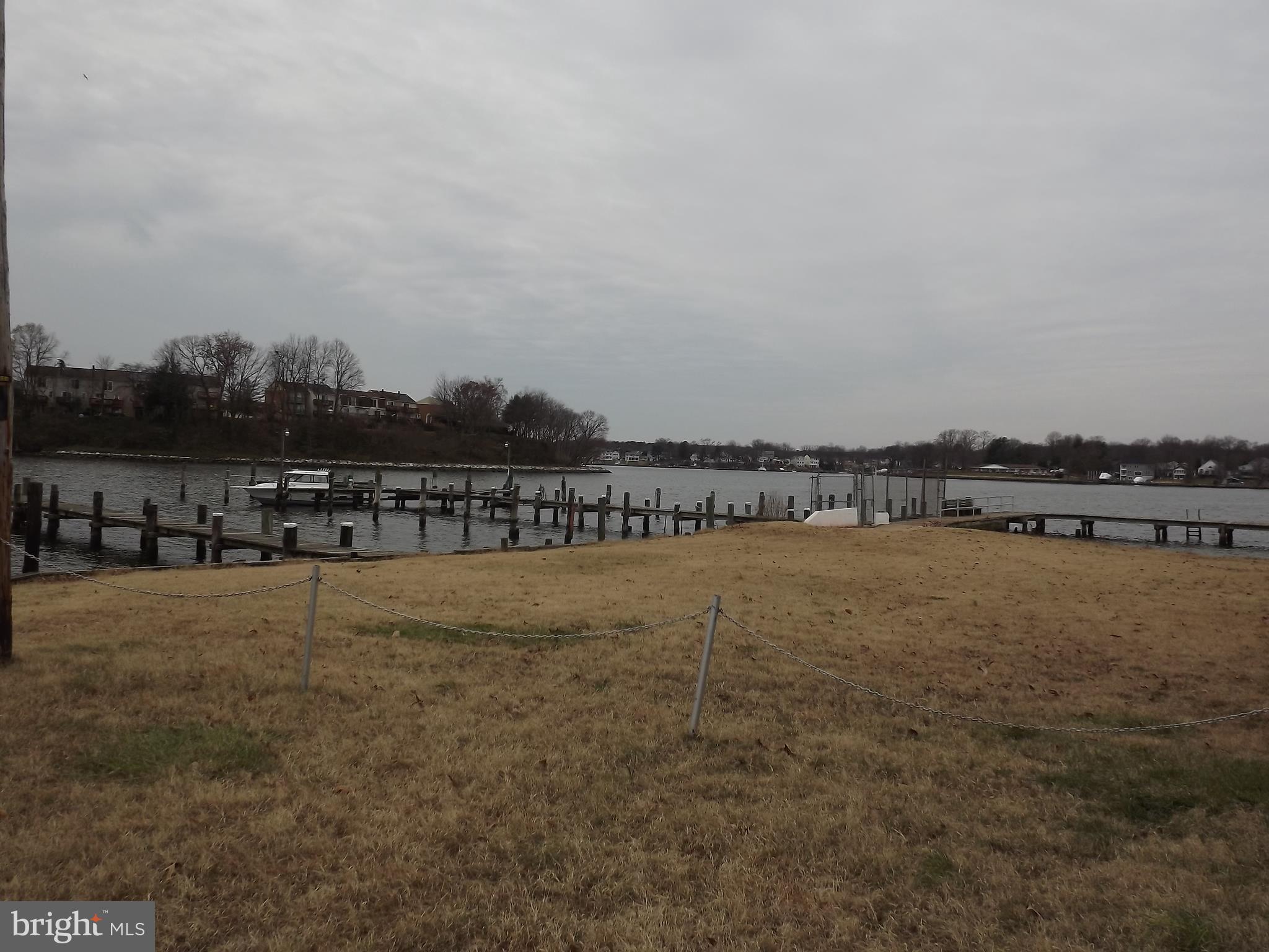 219 Cloverhill Road Pasadena, MD 21122 - Photo 29 of 30 Community Piers