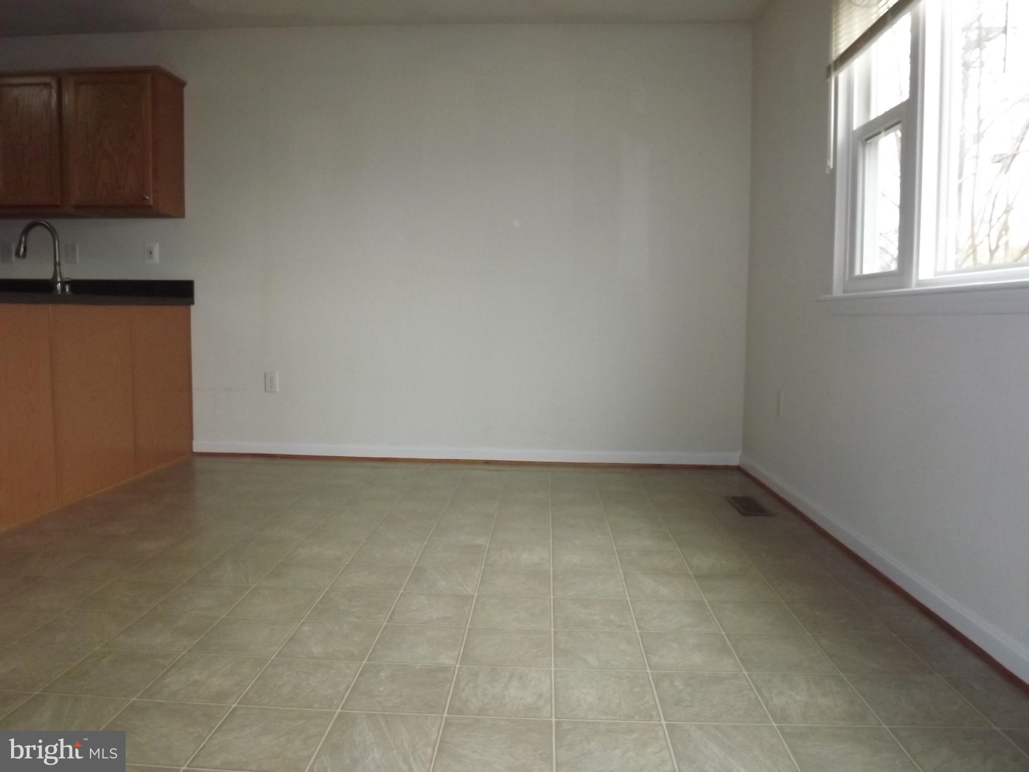 219 Cloverhill Road Pasadena, MD 21122 - Photo 8 of 30 Dining Room