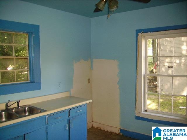 320 58th Street Fairfield, AL 35064 - Photo 5 of 13