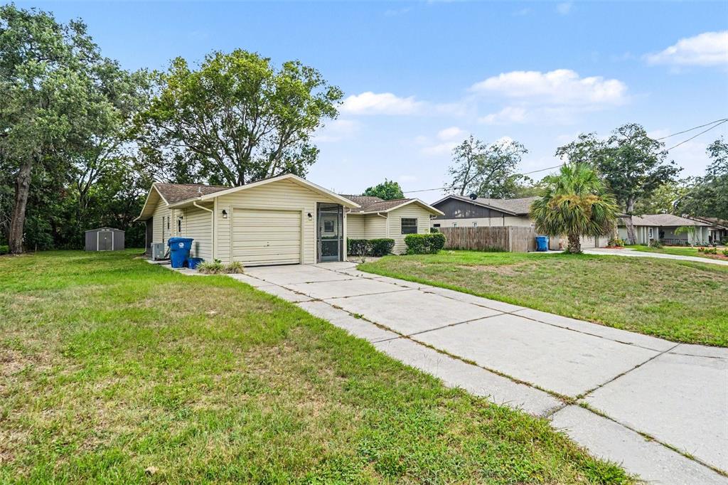 9038 Blackstone Street Spring Hill, FL 34608 - Photo 4 of 31
