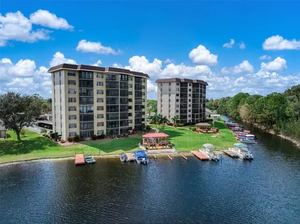 $128,000 | 117 Country Club Drive, Unit 204, Lake Placid, FL 33852
