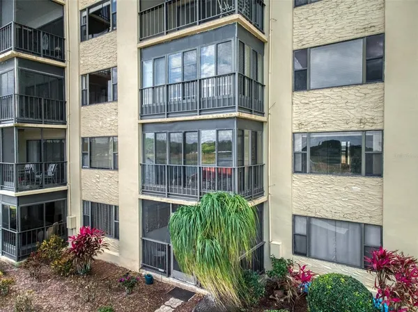 $128,000 | 117 Country Club Drive, Unit 204, Lake Placid, FL 33852