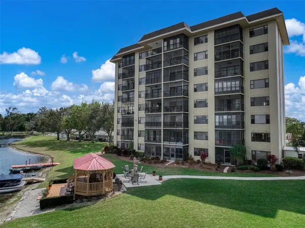 $128,000 | 117 Country Club Drive, Unit 204, Lake Placid, FL 33852
