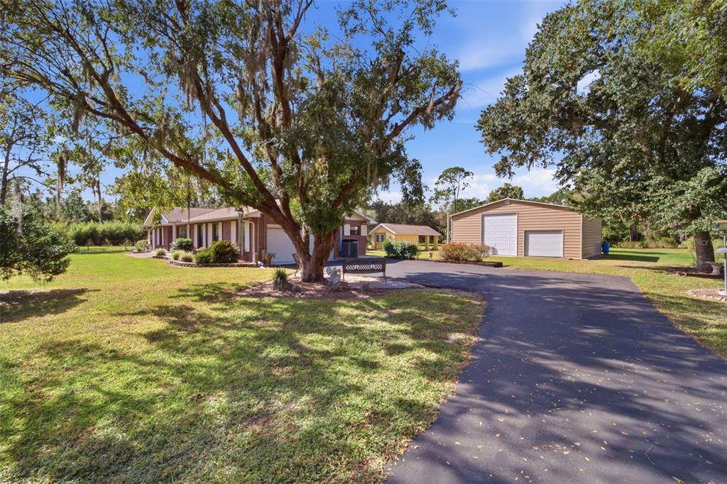 9240 Moore Road Lakeland, FL 33809 - Photo 10 of 61