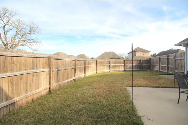 $2,000 | 2010 Turning Leaf Drive, Bryan, TX 77807