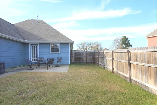 $2,000 | 2010 Turning Leaf Drive, Bryan, TX 77807