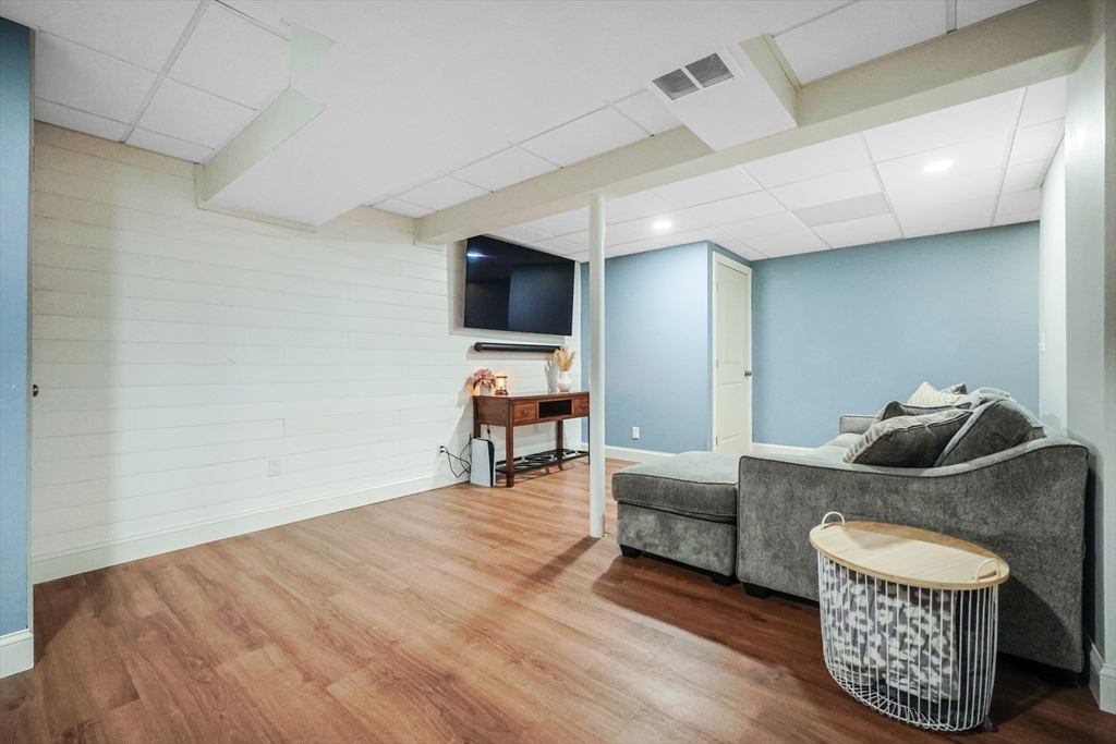 22 Mohawk Circle Georgetown, MA 01833 - Photo 28 of 39