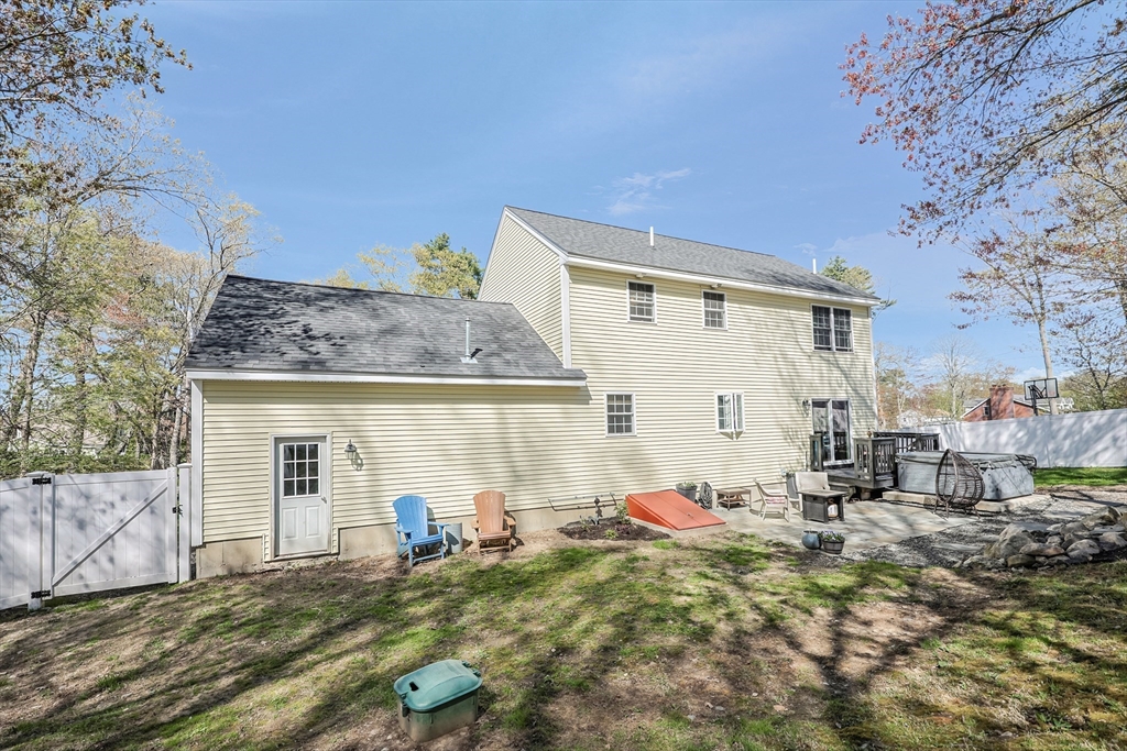 22 Mohawk Circle Georgetown, MA 01833 - Photo 37 of 39