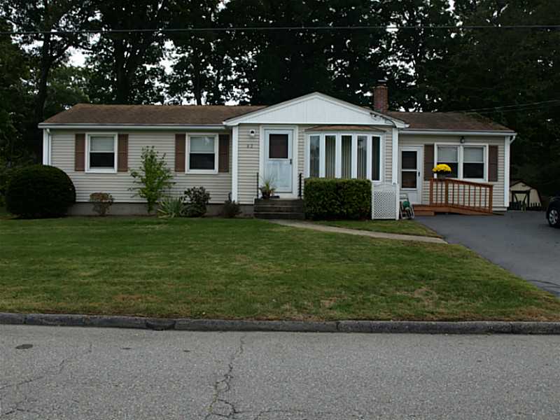82 Brookwood Road Warwick, RI 02889 - Photo 1 of 12 Exterior Front.