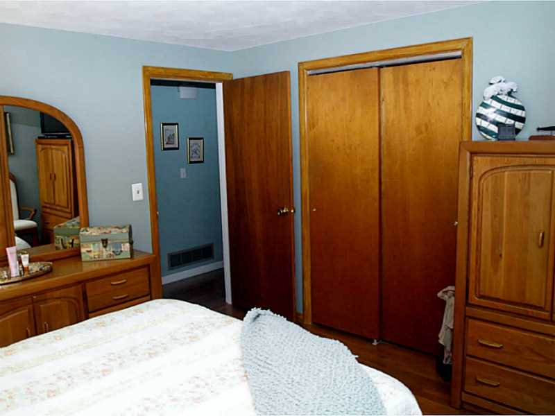 82 Brookwood Road Warwick, RI 02889 - Photo 8 of 12 Master Bedroom.