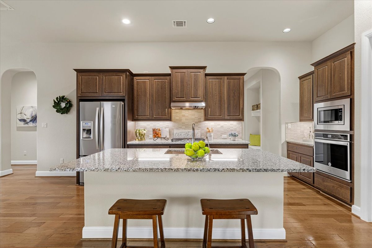 138 Challis Court Austin, TX 78737 - Photo 16 of 39