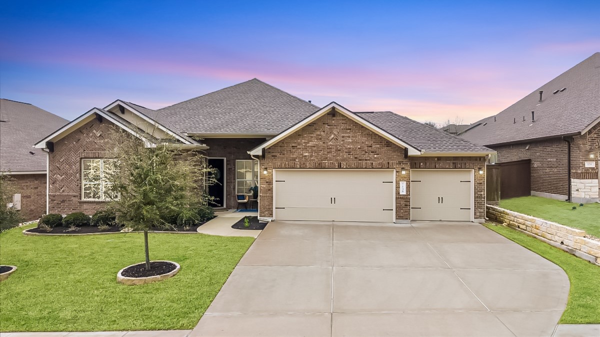 138 Challis Court Austin, TX 78737 - Photo 2 of 39