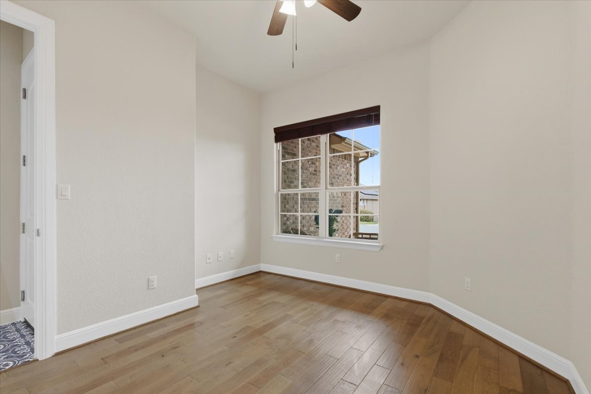 138 Challis Court Austin, TX 78737 - Photo 30 of 39 Bedroom # 3