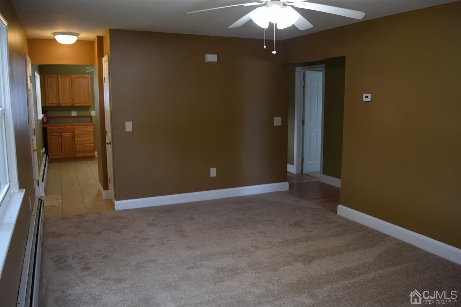 62 Winthrop Road Edison, NJ 08817 - Photo 3 of 22