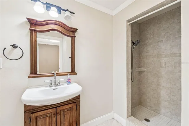 $867,000 | 1900 Capri Road, Valrico, FL 33594