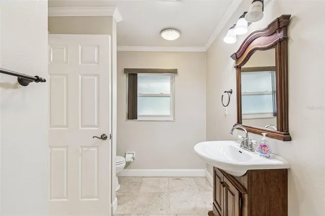 $867,000 | 1900 Capri Road, Valrico, FL 33594