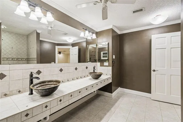 $867,000 | 1900 Capri Road, Valrico, FL 33594